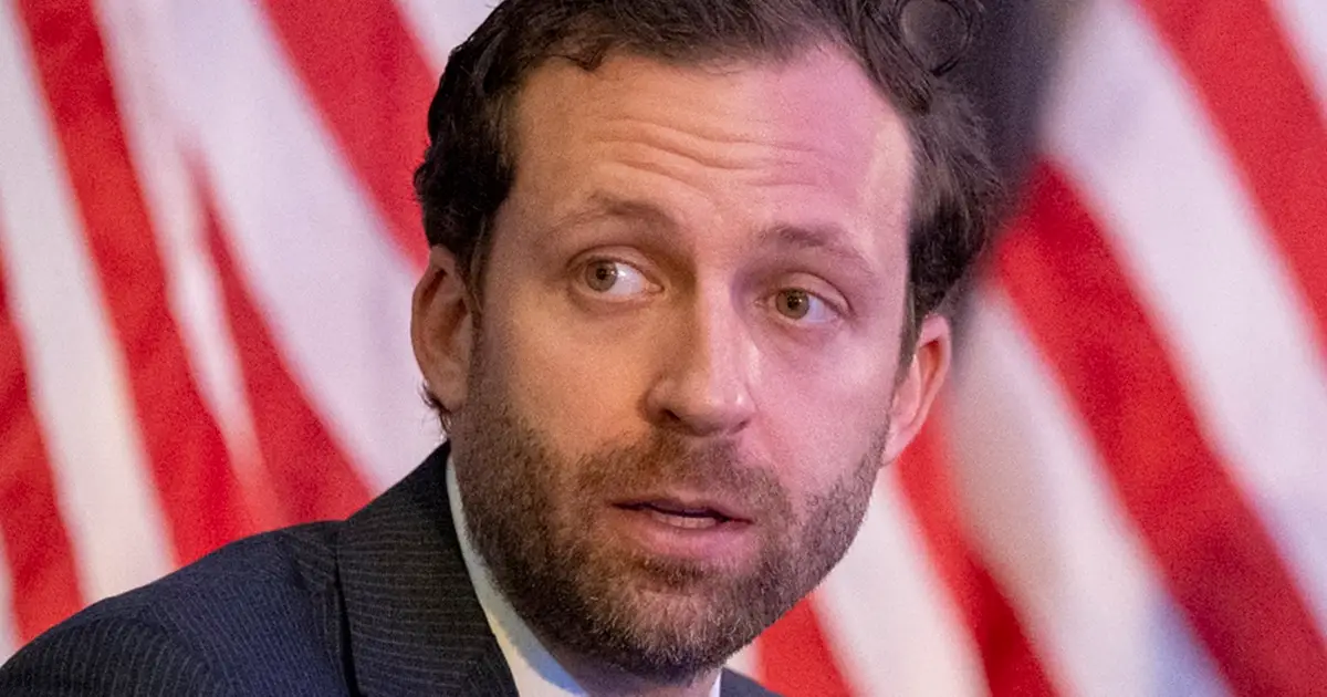 Republican Ex - DOJ Prosecutor Says  Congress Should Defund DOJ  for Trump Loyalty Requirement ,  Too Dangerous