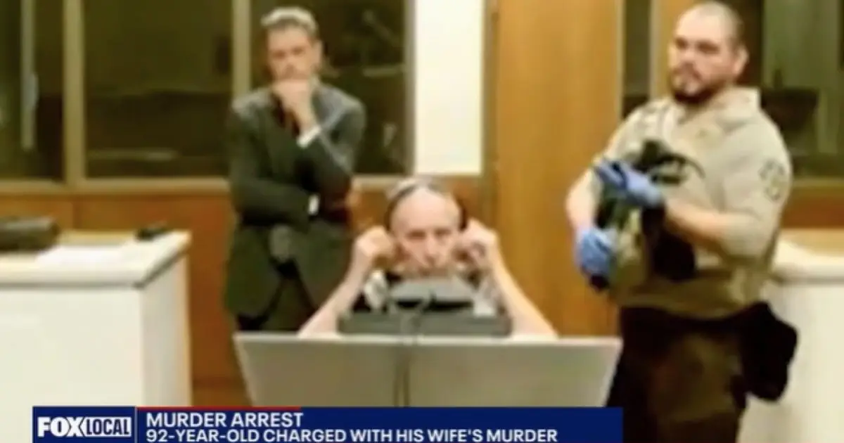92-year-old ex-cop exhibiting 'odd behavior' stabbed wife to death with repeated jabs to neck, cops say