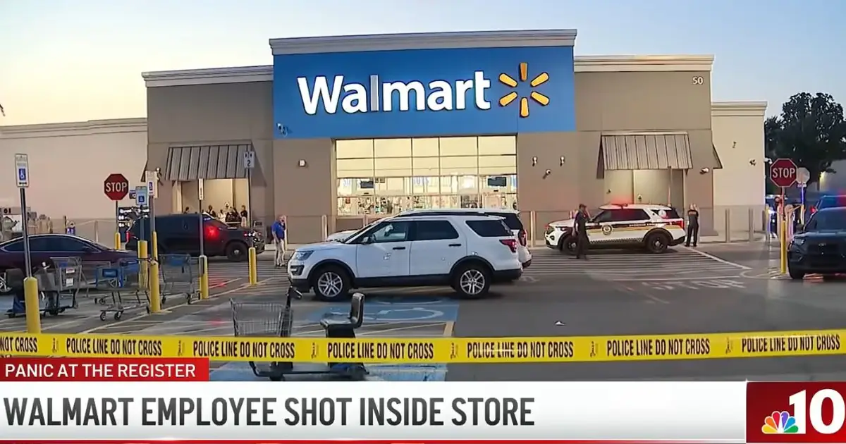 Bullets fly in Walmart self-checkout area as shopper tries to execute person arguing with him in line, firing upward of 10 rounds — hitting uninvolved worker:…