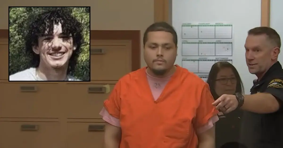 Teen killed after he handed over his $10 necklace to strangers who called him and his girlfriend over to their car to rob them: Prosecutors