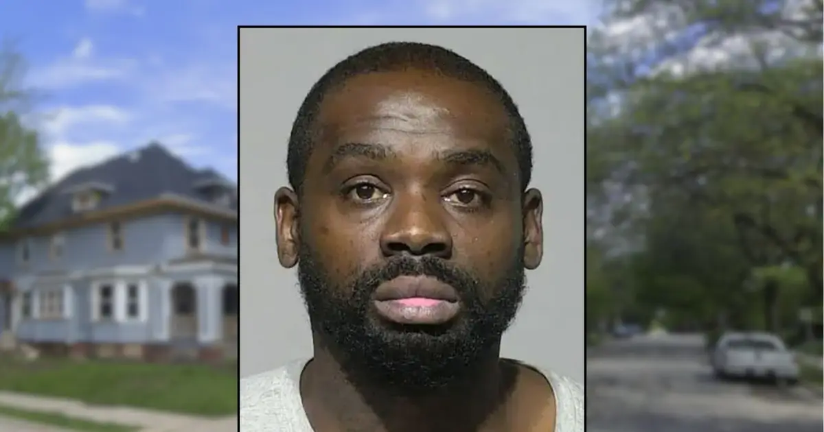 Man upset over text messages on his ex-girlfriend's phone blows away uninvolved friend eating McNuggets in his bedroom: Police