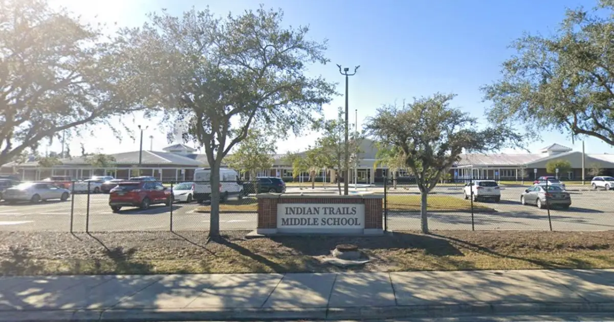 'On god I will stab you b—': 11-year-old arrested for sending text message threat to another student following after-school fight, sheriff's office says