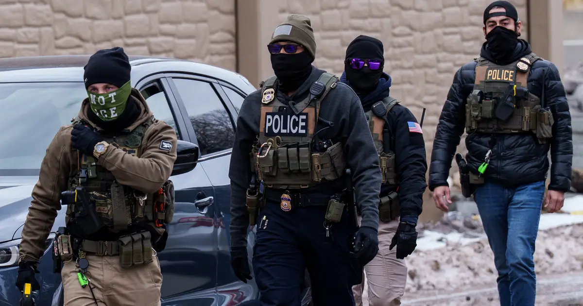 ICE memo allows agents to enter homes without judicial warrant : Whistleblower complaint