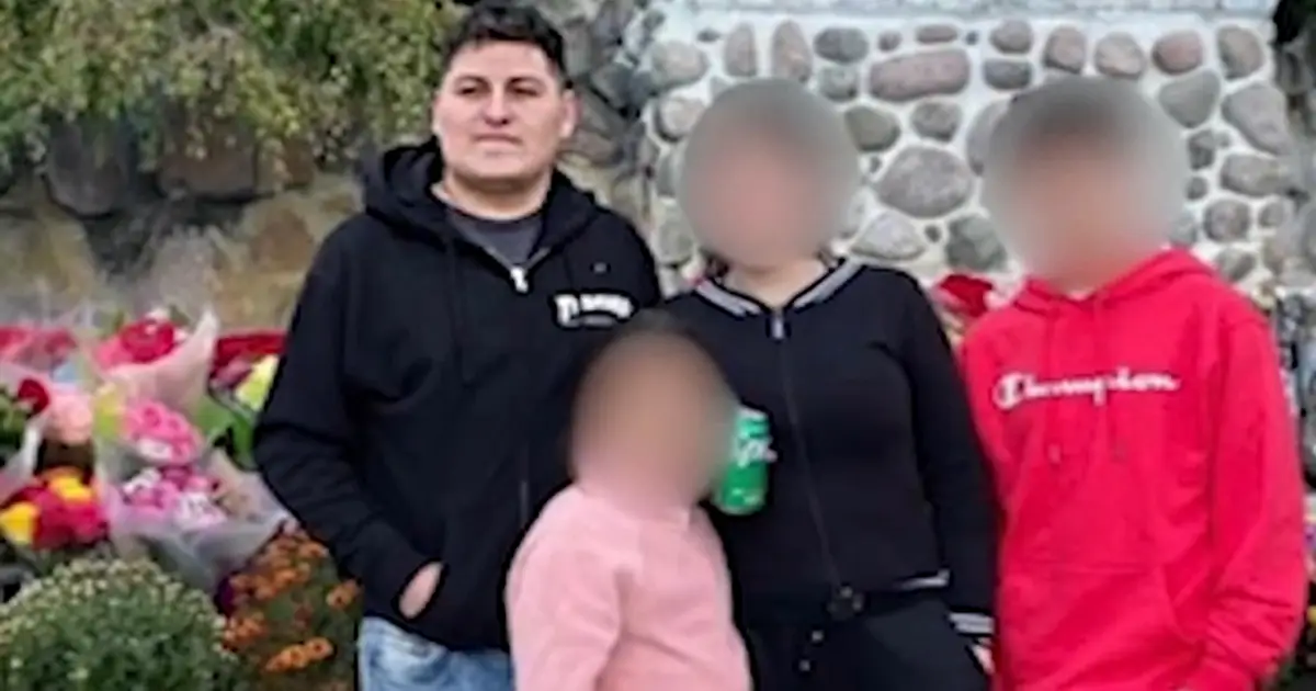 Chicago man Federico Alcantar in ICE detention for months , arrested by immigration agents looking for someone else , protesters say