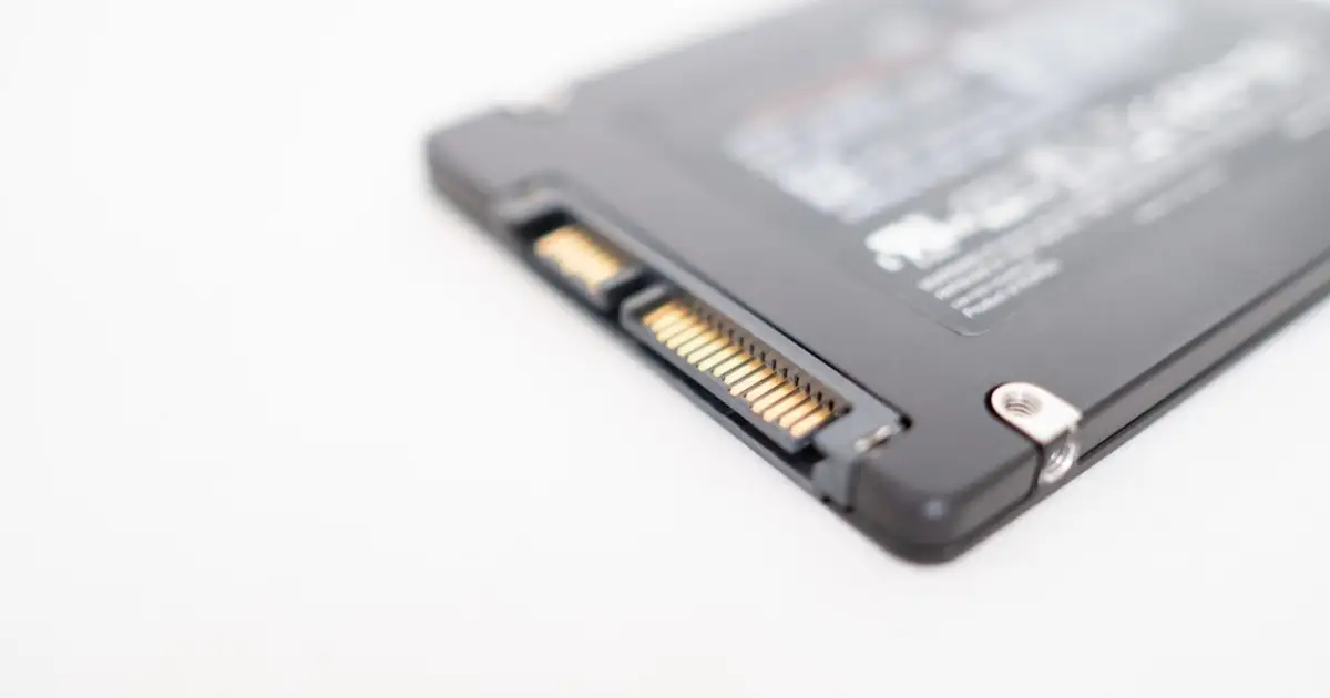 Websites have a new way to spy on visitors: analyzing their SSD activity
