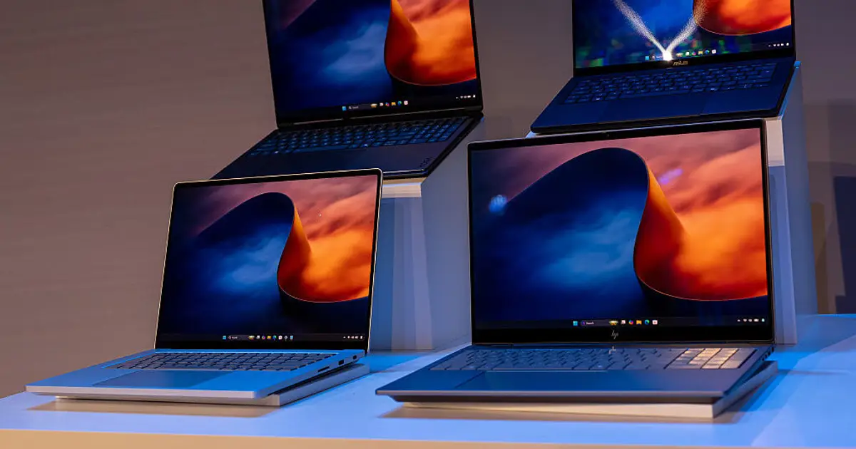 PC shipments fall 20.1 percent in “sharpest decline” since Q1 2023