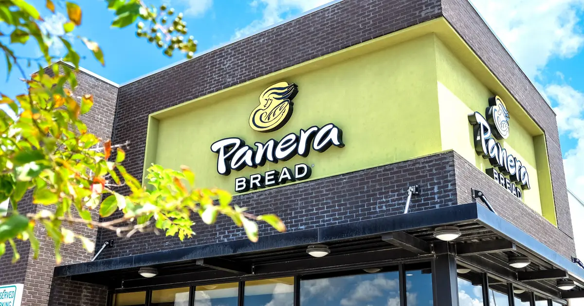 Panera data breach hits over 5 million customers names , emails , phone numbers and physical addresses exposed