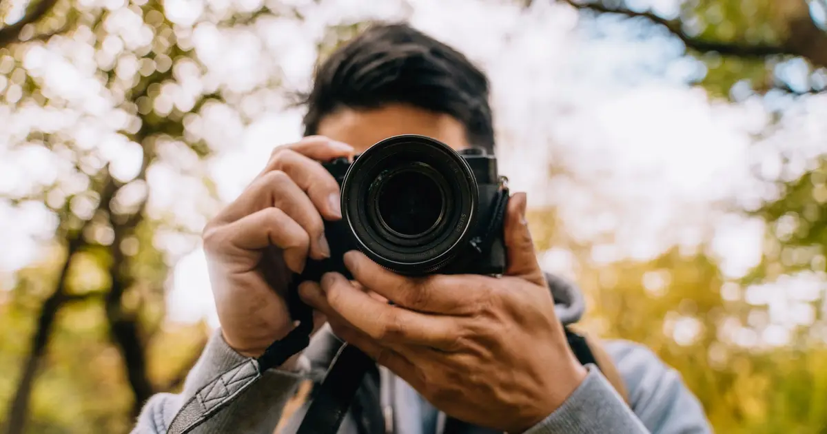 AI cant deal with emotion : We used AI as our photography assistant for a week