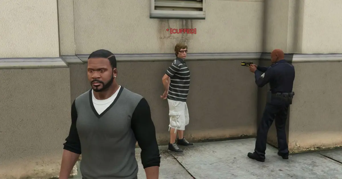 I modded GTA 5's NPCs to be punishable for their crimes, and also much more polite
