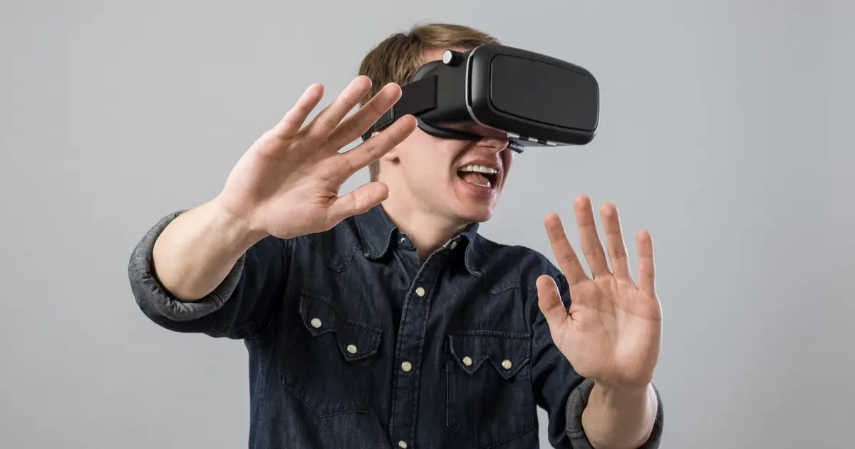 I am the controller now: MIT engineers have created a 'second skin' that could one day track whole bodies in VR