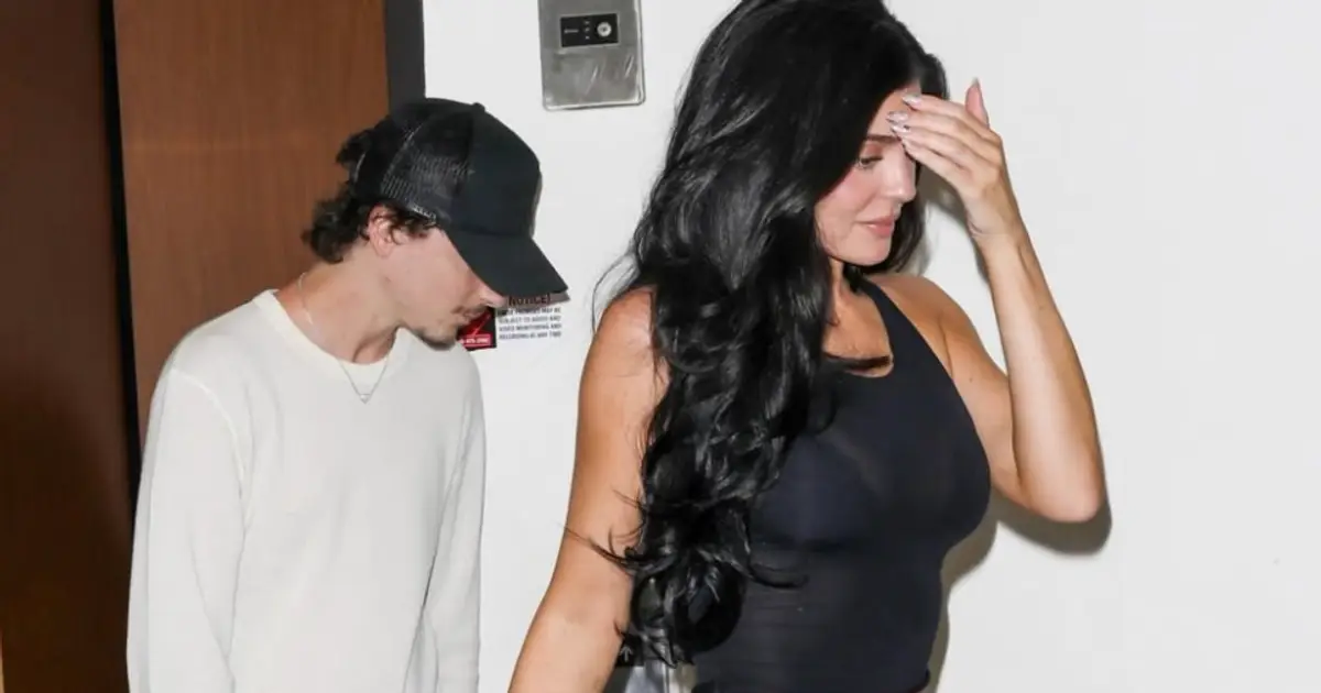 Kylie and Kendall Jenner Shoe - Off Sets Celebrity Style and Spring Shoe Trends for 2026
