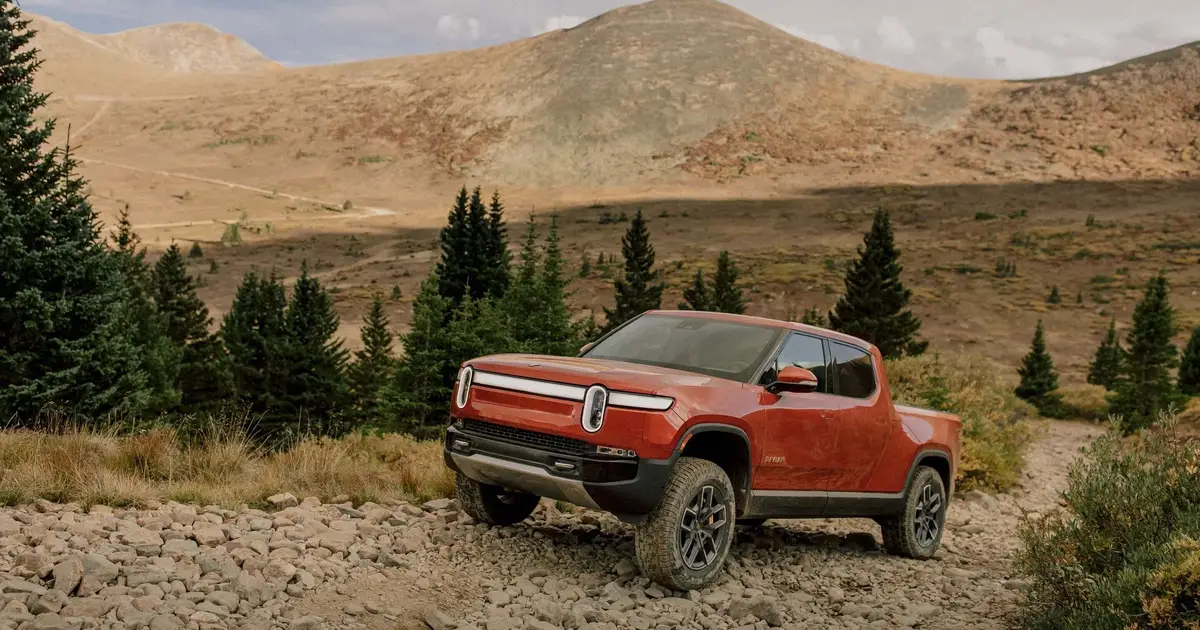 Rivian ( RIVN ) forecasts 62 , 000 - 67 , 000 EV deliveries in 2026