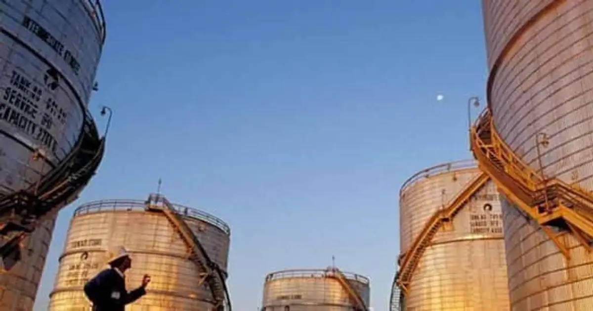 U . S .- India Trade Deal Puts Oil and Russian Crude at the Core