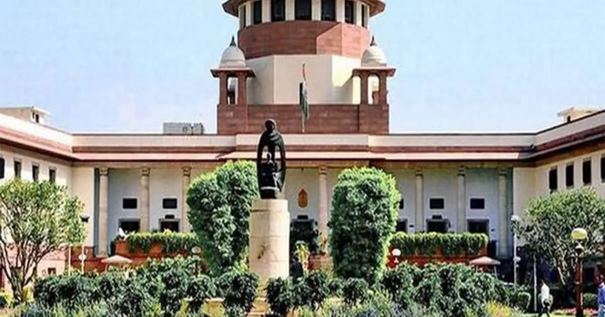 AP Liquor Scam : SC extends  protection from arrest  to three accused persons