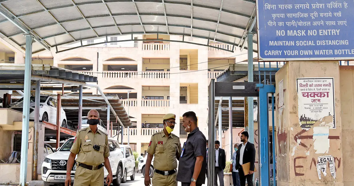 Court orders FIR over illegal detention , SHO challenged