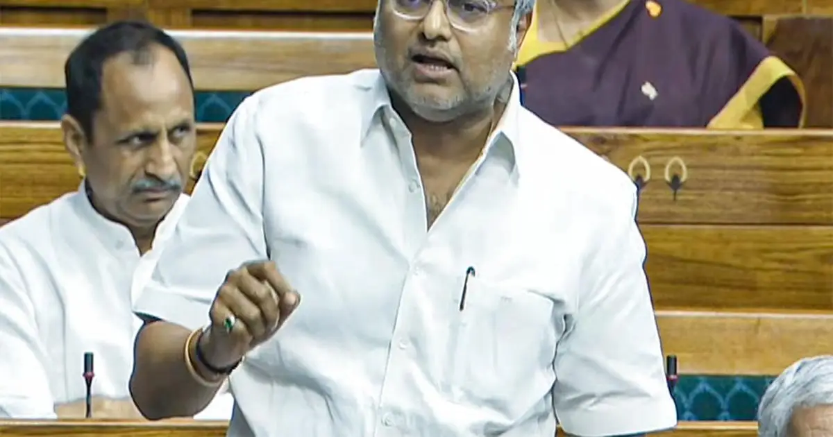 'Now it's so much simpler, just choose persons from poll-bound states': Karti Chidambaram slams Centre over Padma Awards - www.lokmattimes.com