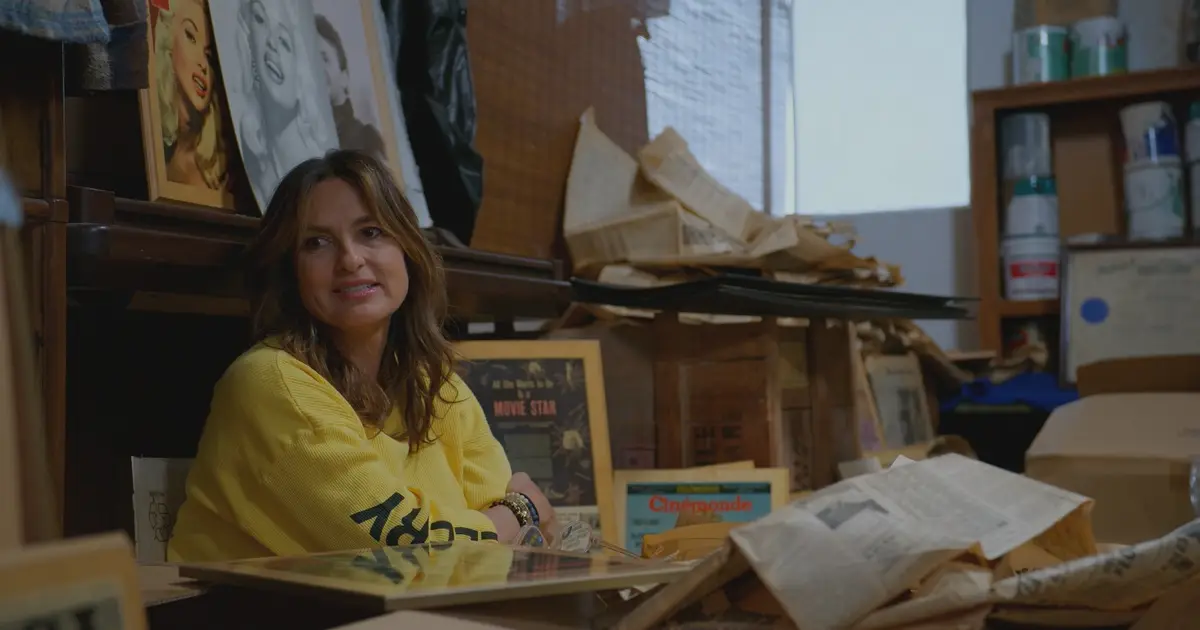 Before She Hosts Primetime Emmy Awards, Mariska Hargitay Goes For Gold With Triple Nominee ‘My Mom Jayne’