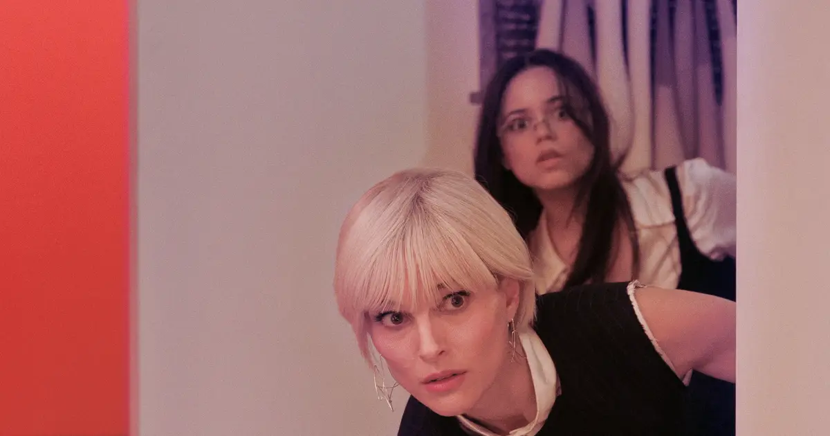 Jenna Ortega, Natalie Portman MRC Comedy ‘The Gallerist’ Heads To Roadside Attractions & Vertical In U.S. Deal