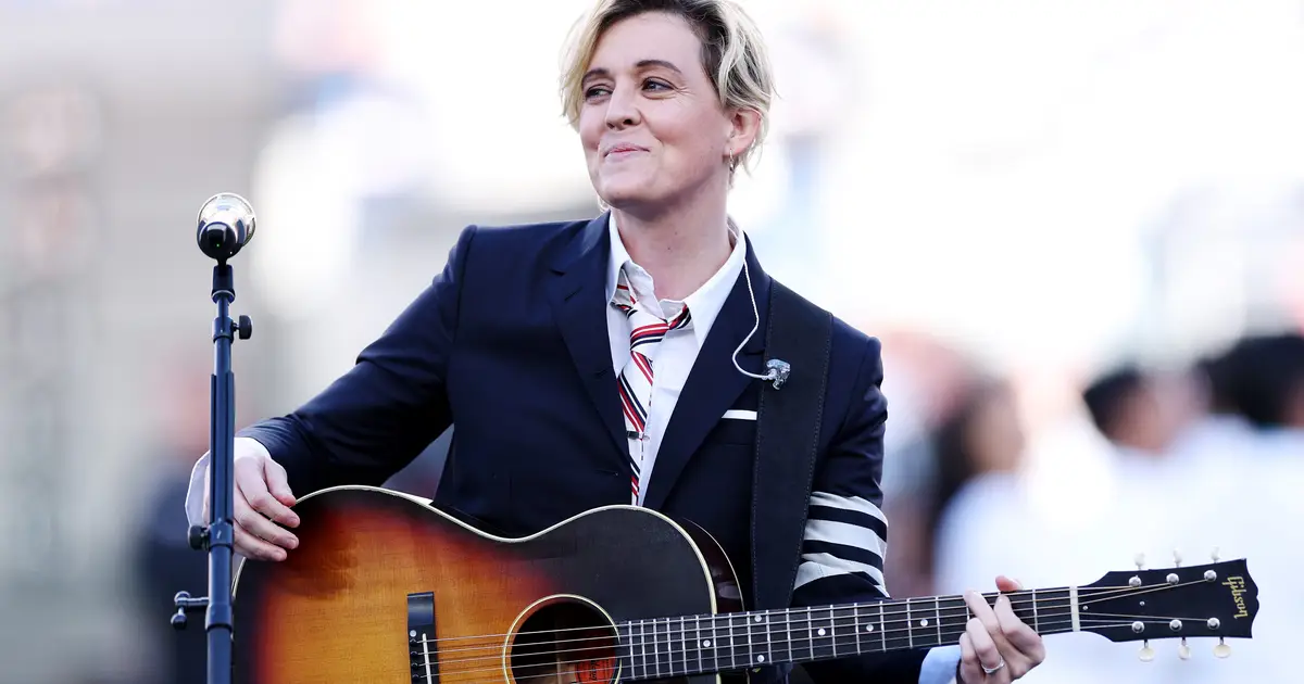 Brandi Carlile Postpones UK, European Tour Dates Due To “Personal Circumstances”