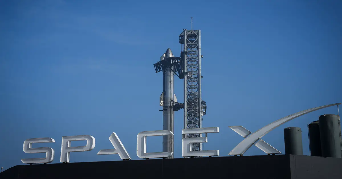 Elon Musk Becomes World’s First Trillionaire Amid SpaceX IPO