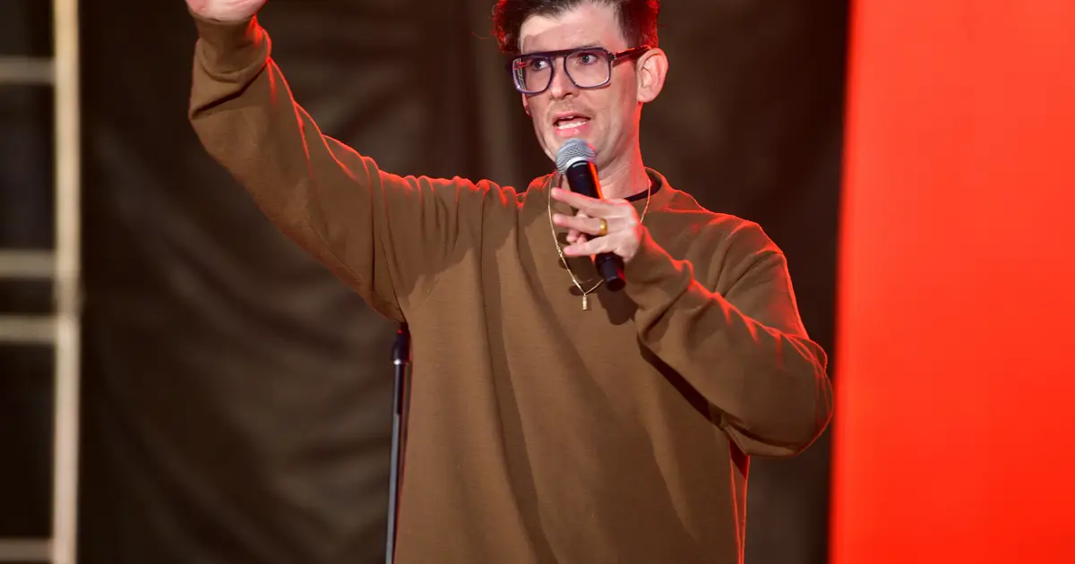 Comedian Moshe Kasher Reveals Cancer Diagnosis