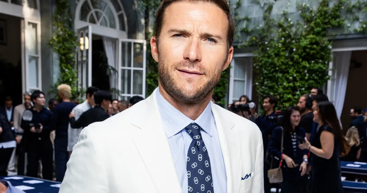 Scott Eastwood Signs With Verve