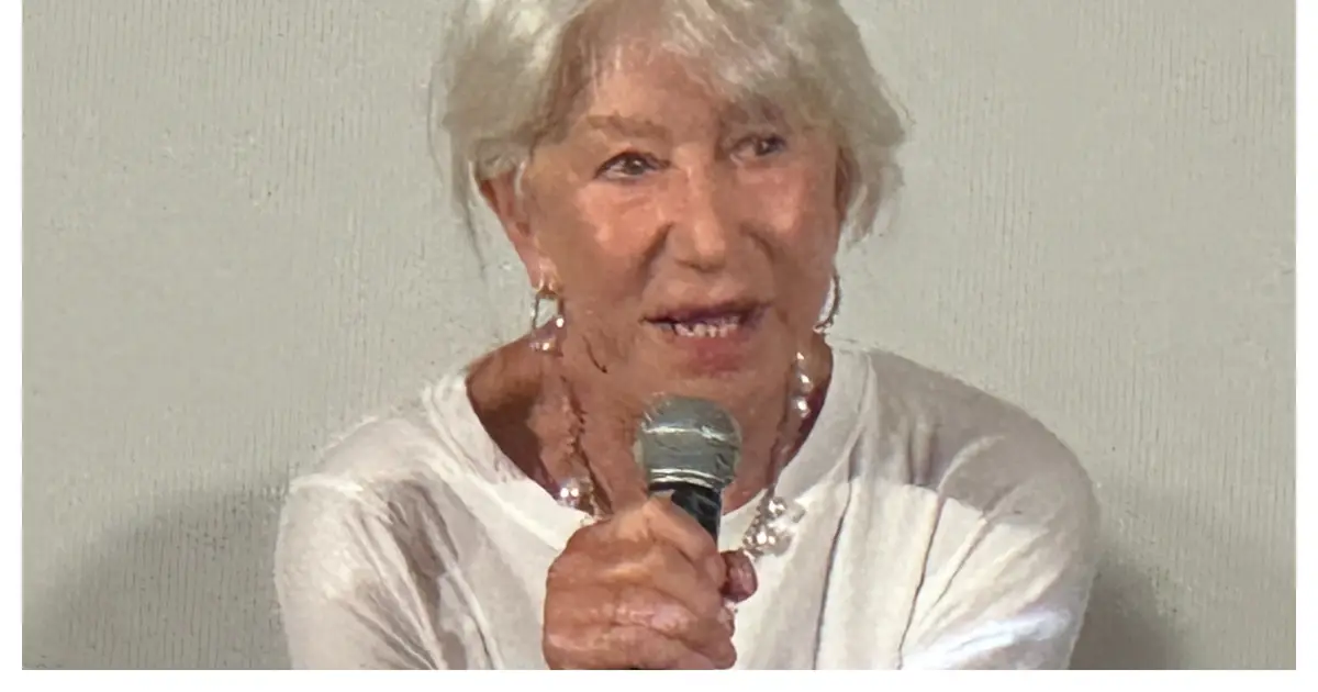 Helen Mirren Says Artists Are Not Political Animals: “We’re Not Politicians, Politicians Are Politicians” – Taormina