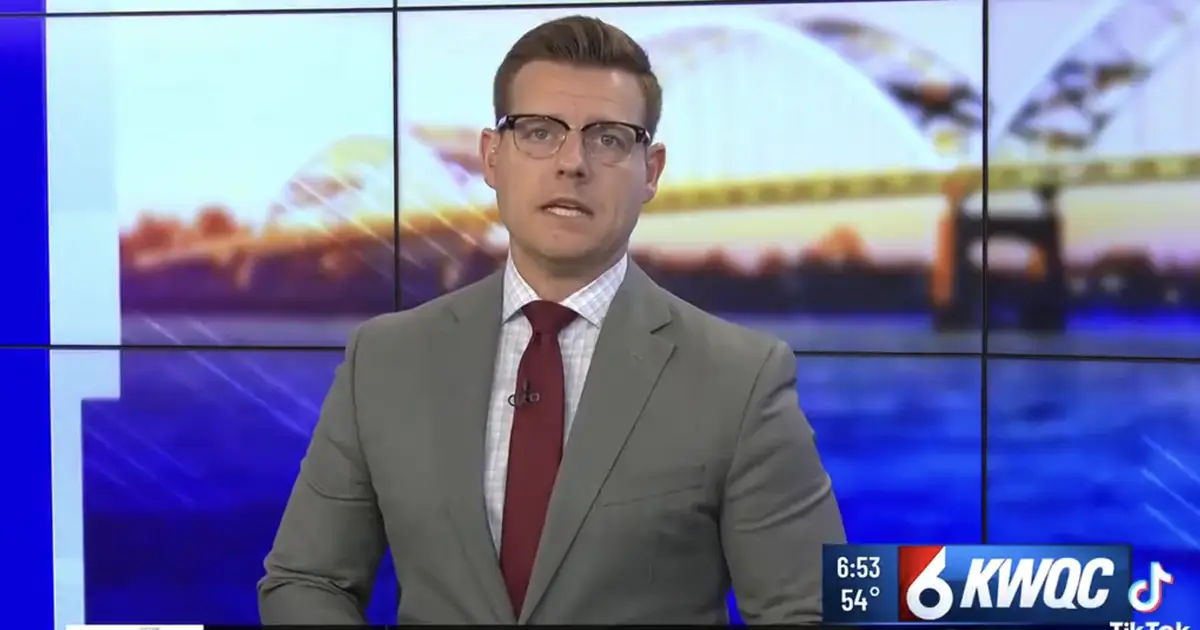 Iowa News Anchor Announces On-Air He’s “Stepping Away From The News Industry”: “The Facts Matter”