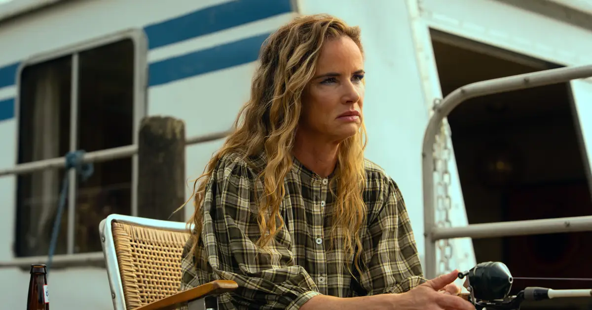 Juliette Lewis On If ‘Cape Fear’s Crystal Or Max Is “More Psychopathic,” Martin Scorsese’s Lasting Support & Season 2 Hopes: “We Will See”
