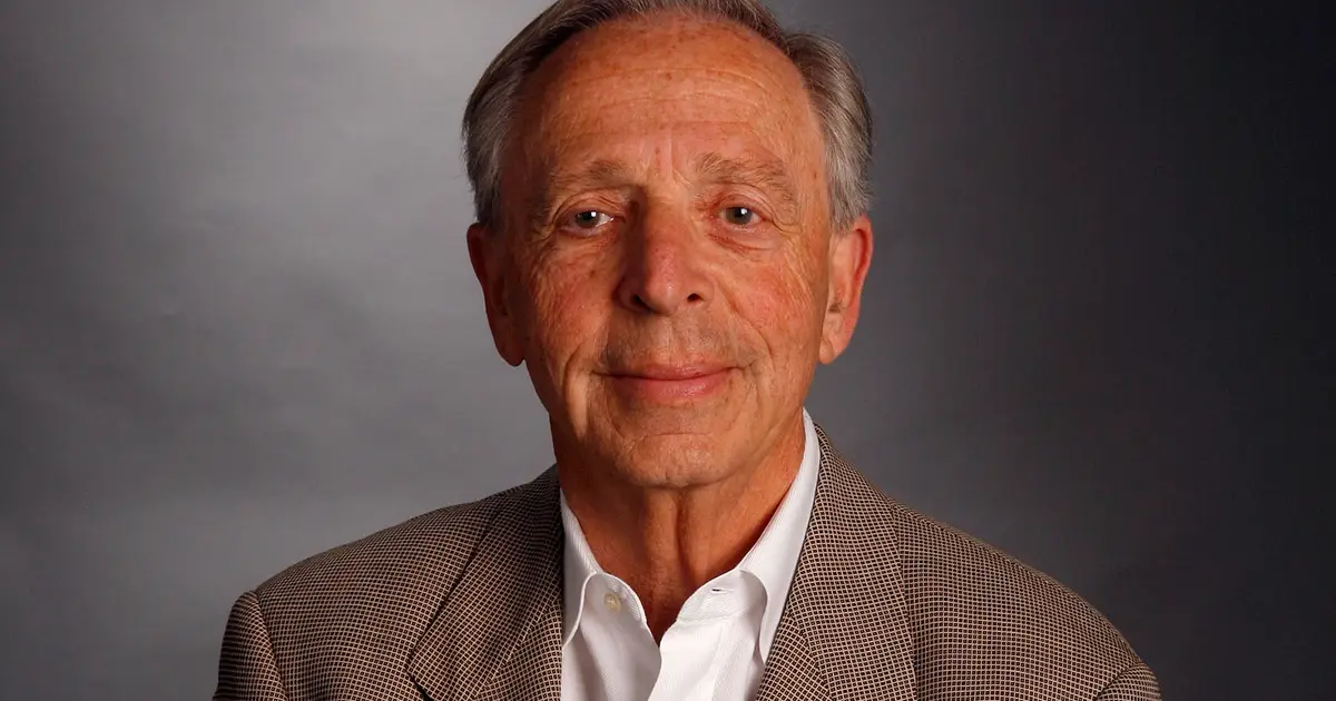 Peter Lassally Dies: Legendary Late-Night Producer Who Worked With Carson & Letterman Was 93