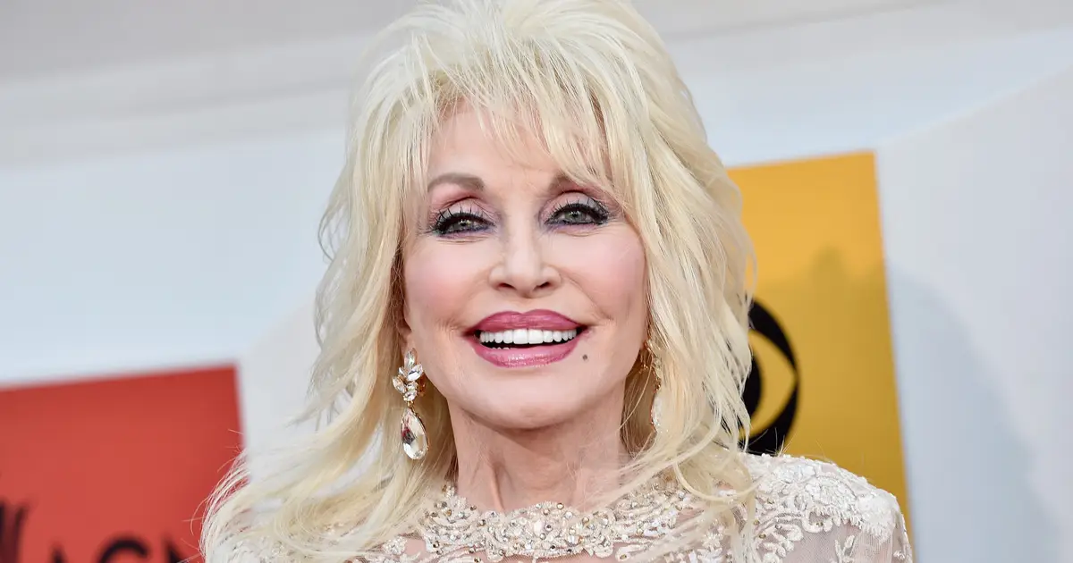 Tennessee Governor Proposes Renaming Nashville Airport In Honor Of Dolly Parton