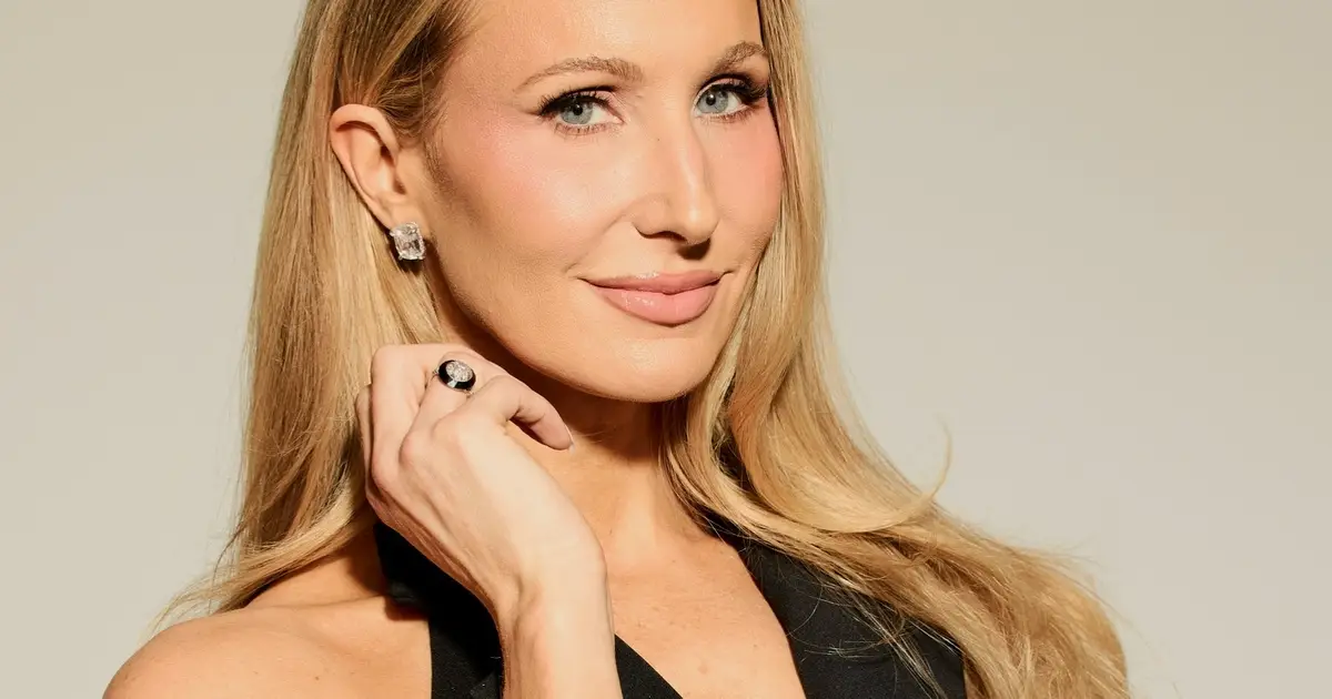 Nikki Glaser Signs With WME