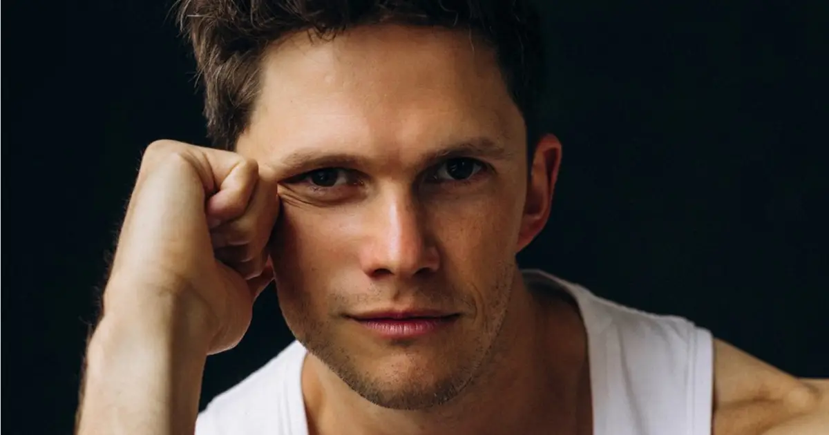 Tom Prior Signs With Independent Creative Management