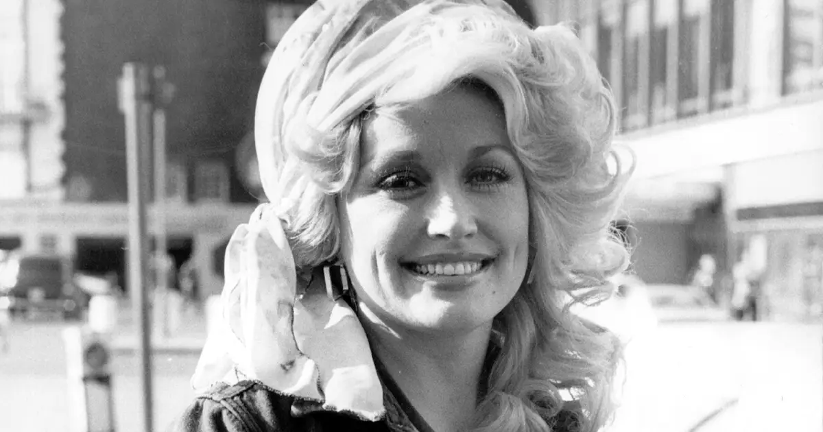 Dolly Parton Laid To Rest In Same Nashville Cemetery As Late Husband