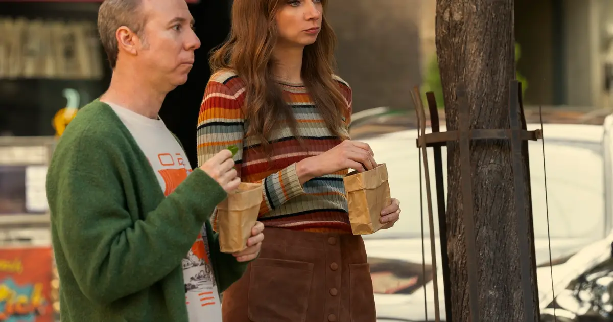 ‘Stuart Fails’ Stars Kevin Sussman & Lauren Lapkus Reveal Filming Episode 6 Scene “Was Terrifying”