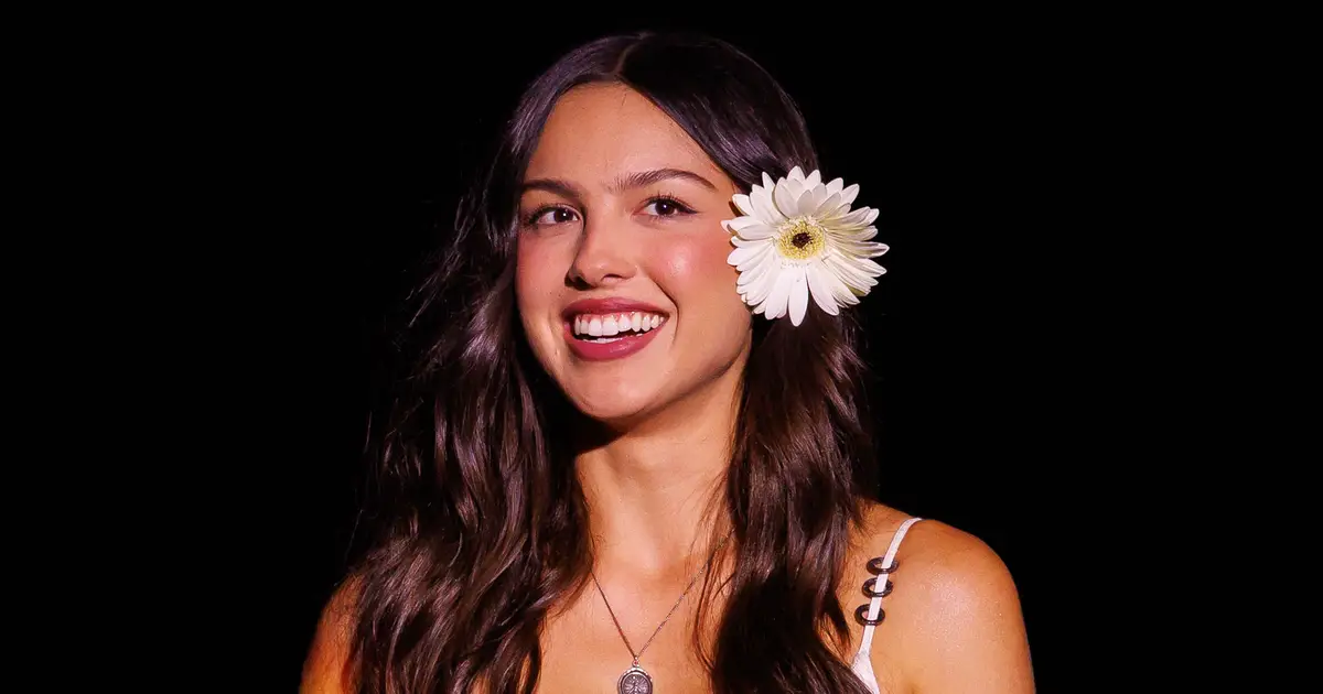Olivia Rodrigo Reflects On Daisy Chain Fields Festival, What Got Her So “Emotional” & Teases “Until Next Yearrrrr”