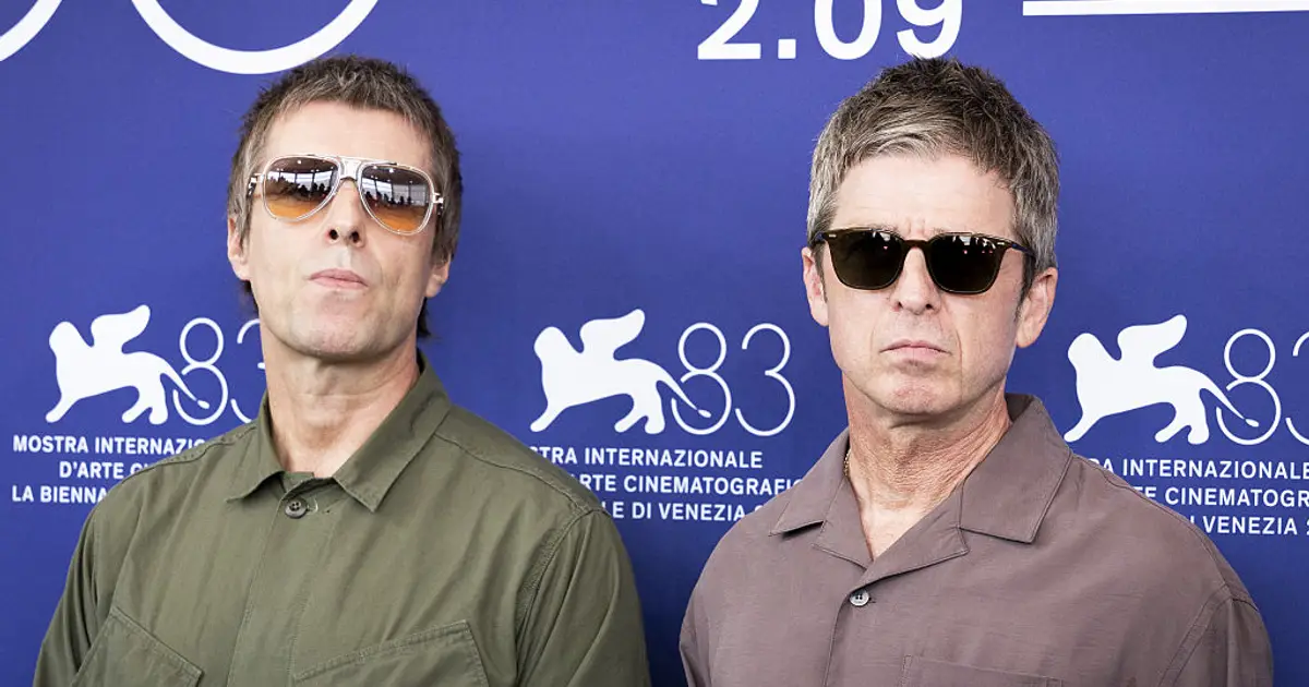 ‘Oasis: Don’t Look Back In Anger’ Is About “Reconciliation, Redemption, And Forgiveness”, Says Steven Knight, As Liam & Noel Hit The Lido — Venice