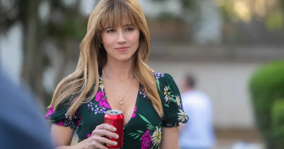 Linda Cardellini Wins First Emmy For ‘DTF St. Louis’: “A Real Dream Come True”