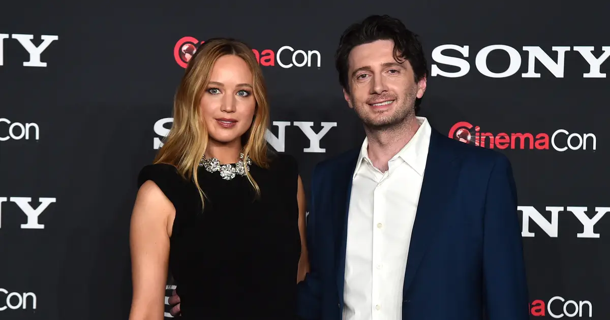 Jennifer Lawrence Reunites With ‘No Hard Feelings’ Director Gene Stupnitsky On Rom-Com ‘One Month Mark’ From Apple, Chernin And Sophie Fleur De Bruijn