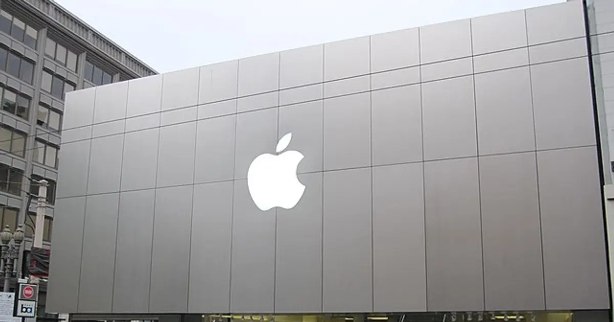 FTC Questions Apple News Over Alleged Bias Against Conservative Media