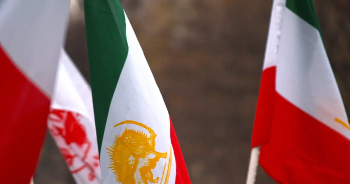 Trump Signs Executive Order Threatening 25 % Tariffs on Countries Trading With Iran
