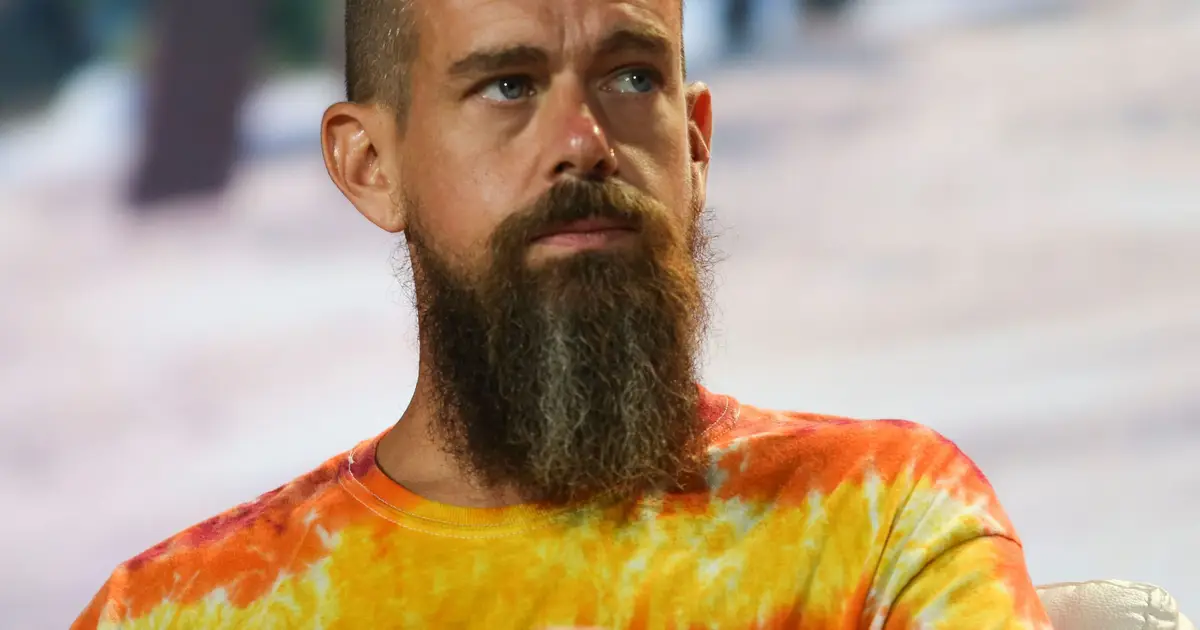 Dorsey Block cutting up to 10 % of staff in efficiency push