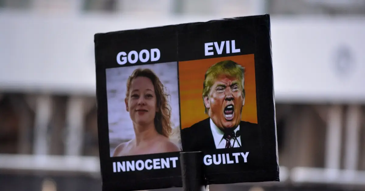 In Minnesota , Trump Is Borrowing from the Dictator Handbook