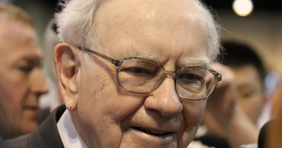 Should You Buy Berkshire Hathaway Stock Before Earnings ?