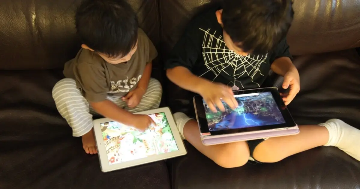 American Pediatricians Say Youre Thinking Way Too Much About Screen Time Limits