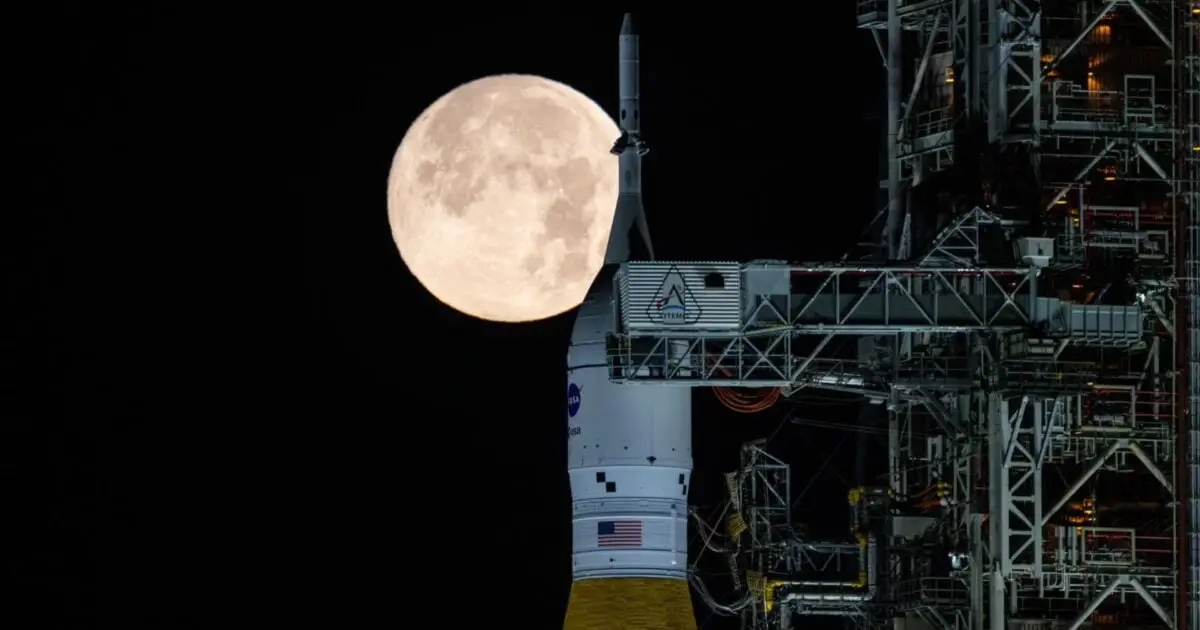 Deja Vu at the SLS Launchpad : Why Cant NASA Shake Its Hydrogen Leak Curse ?