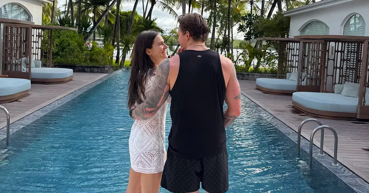Inside Adam Peaty and Holly Ramsay luxury £6 , 000 - a - night Mauritius honeymoon - after his mother was banned from their  dream  in bitter family feud