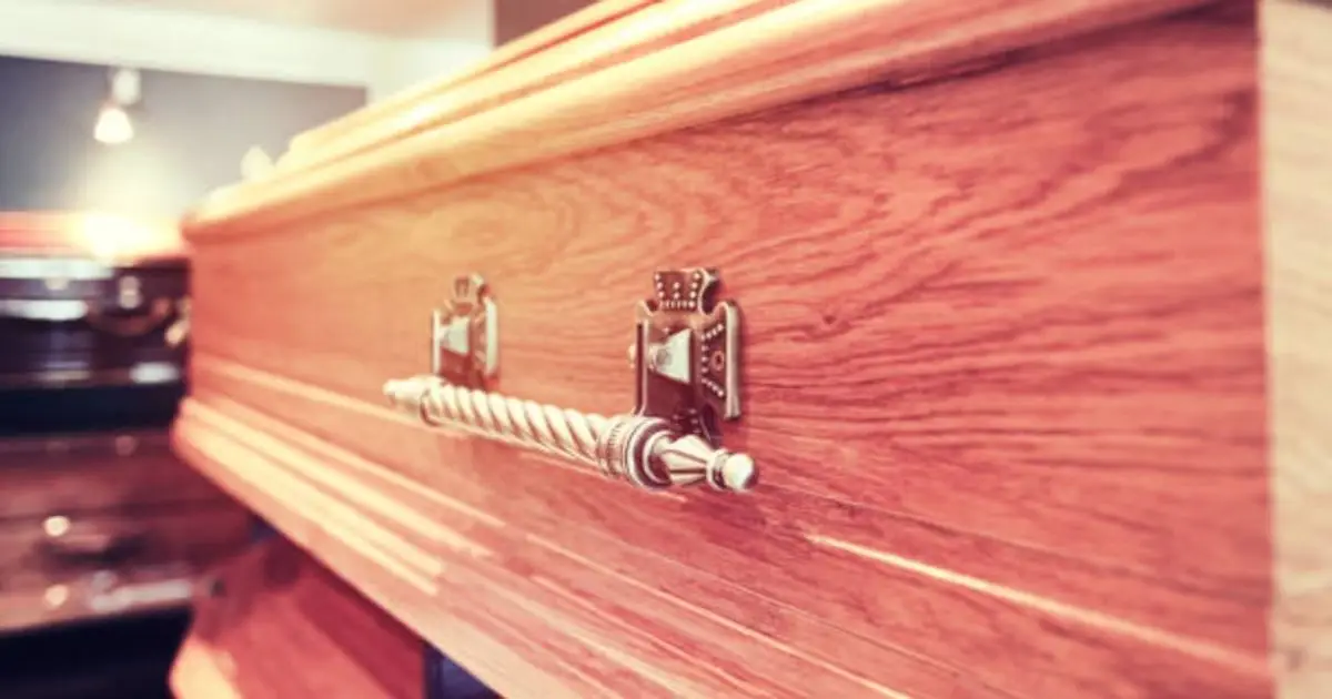 Major united kingdom funeral firm collapses into administration - 46 , 000 families at risk
