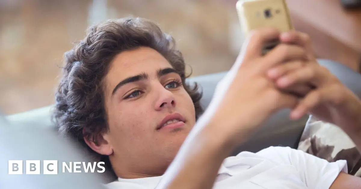 Do you find yourself aimlessly scrolling? You're not alone