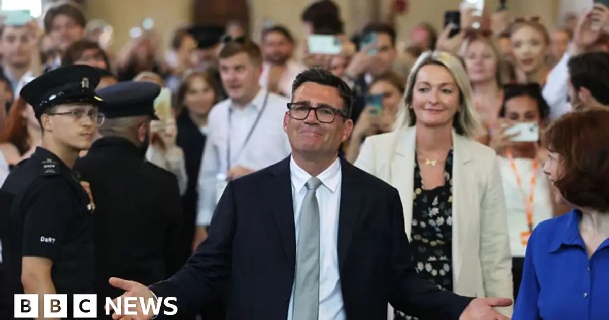 Labour MPs mull leadership challenge to prevent Burnham 'coronation'